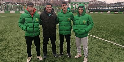 Türkoğlu Gençlerbirliğispor'lu futbolcular U-18 Ligi şampiyonluğunu tekrar yaşadılar